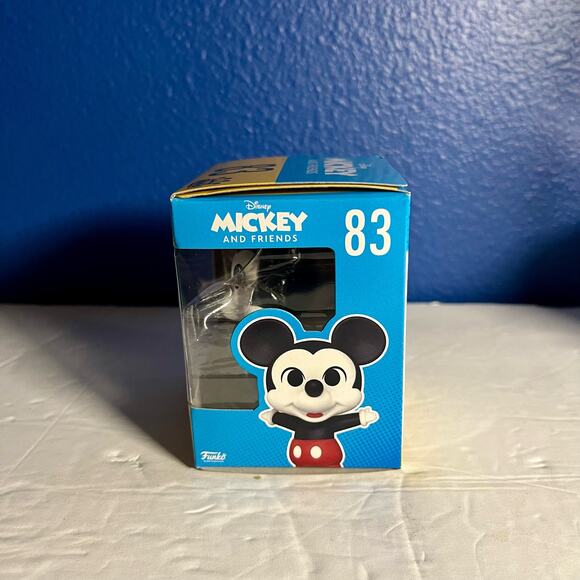 Disney Funko Minis MICKEY MOUSE 83 Figure New - Picture 2 of 7